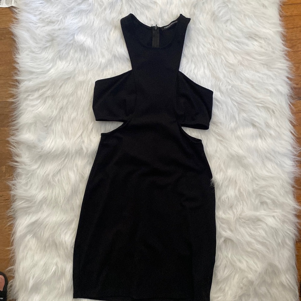 Black Sleeveless Dress